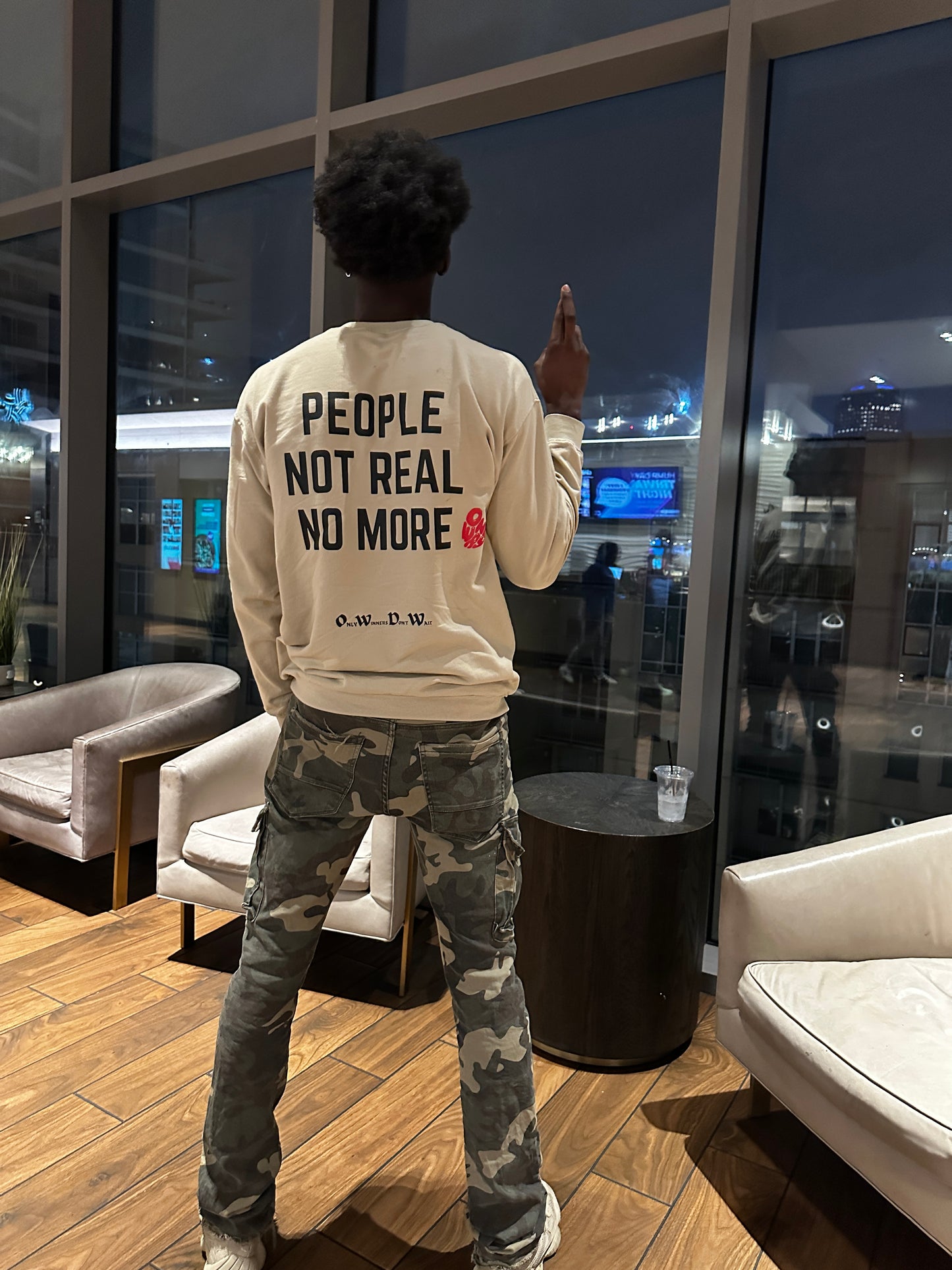 STAY REAL Sweater